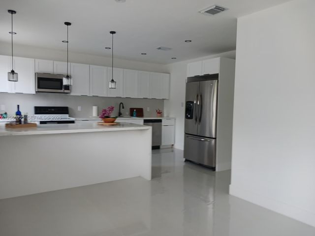 1480 NE 157th St, North Miami Beach, FL 33162