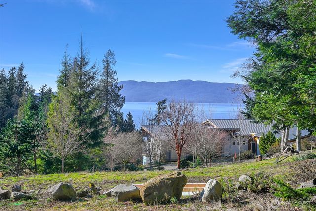 405 Arbutus Place, Bellingham, WA 98225
