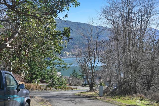 405 Arbutus Place, Bellingham, WA 98225