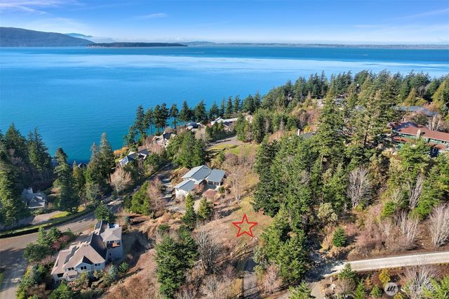 405 Arbutus Place, Bellingham, WA 98225