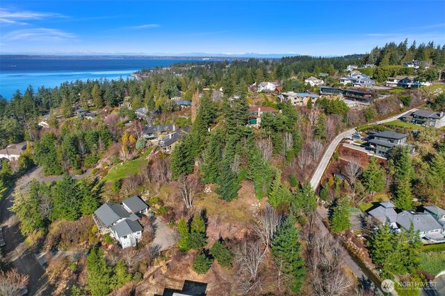 405 Arbutus Place, Bellingham, WA 98225