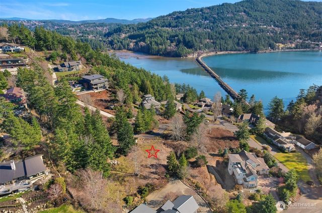 405 Arbutus Place, Bellingham, WA 98225