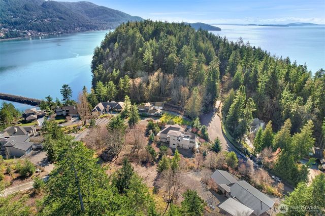 405 Arbutus Place, Bellingham, WA 98225