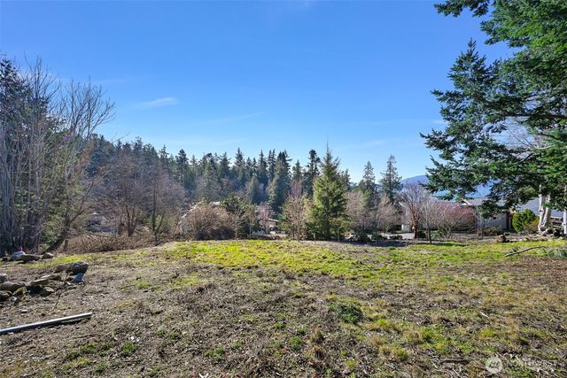 405 Arbutus Place, Bellingham, WA 98225