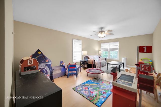 4 Dryden Court, Algonquin, IL 60102