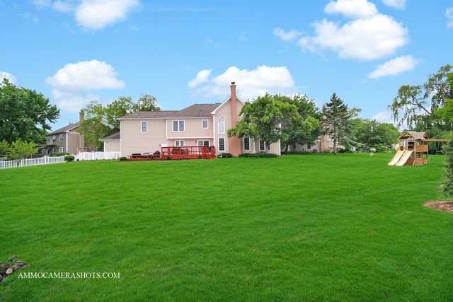 4 Dryden Court, Algonquin, IL 60102