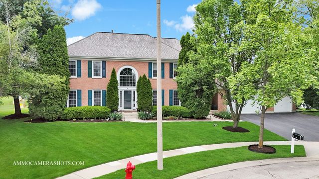 4 Dryden Court, Algonquin, IL 60102