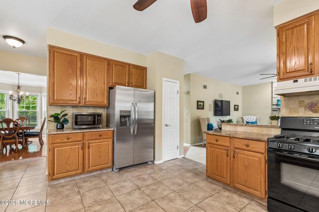 2381 Apple Ridge Circle, Manasquan, NJ 08736