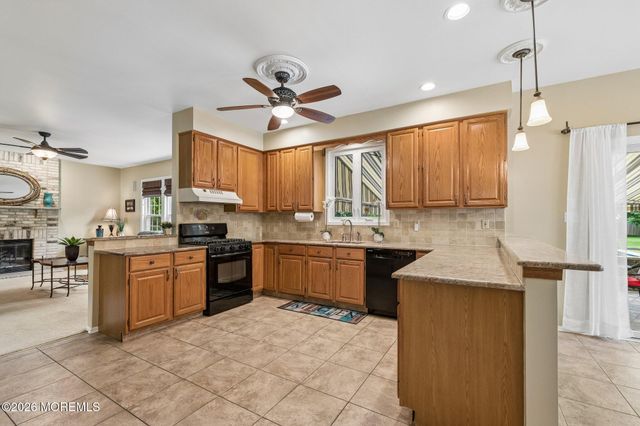 2381 Apple Ridge Circle, Manasquan, NJ 08736
