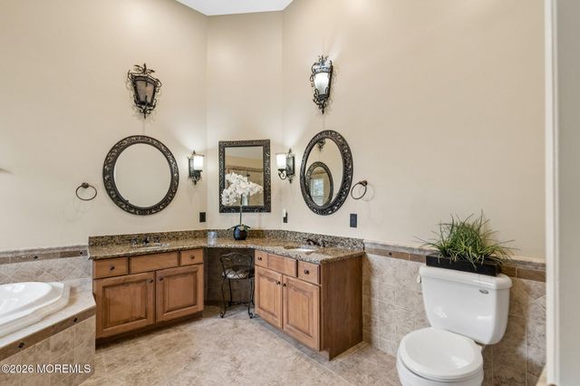 2381 Apple Ridge Circle, Manasquan, NJ 08736