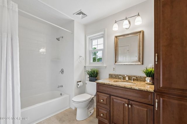 2381 Apple Ridge Circle, Manasquan, NJ 08736