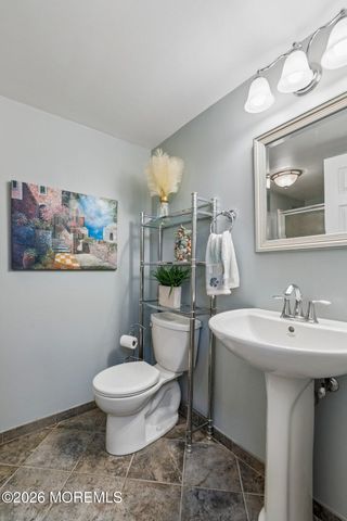 2381 Apple Ridge Circle, Manasquan, NJ 08736