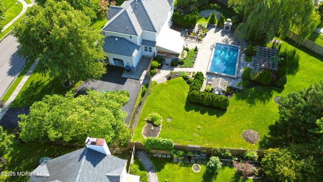 2381 Apple Ridge Circle, Manasquan, NJ 08736