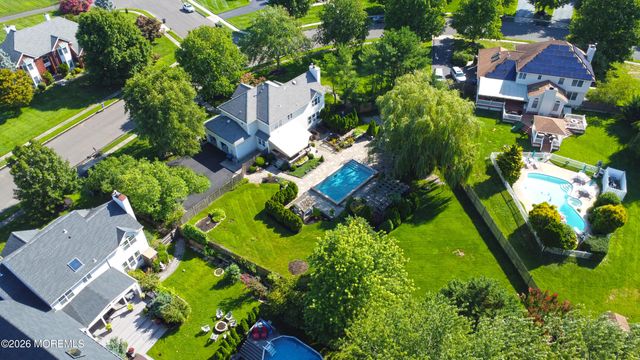 2381 Apple Ridge Circle, Manasquan, NJ 08736