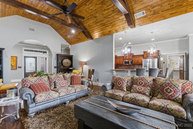 12574 Kathy Lane, Glenpool, OK 74033