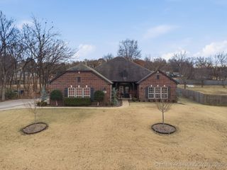 12574 Kathy Lane, Glenpool, OK 74033