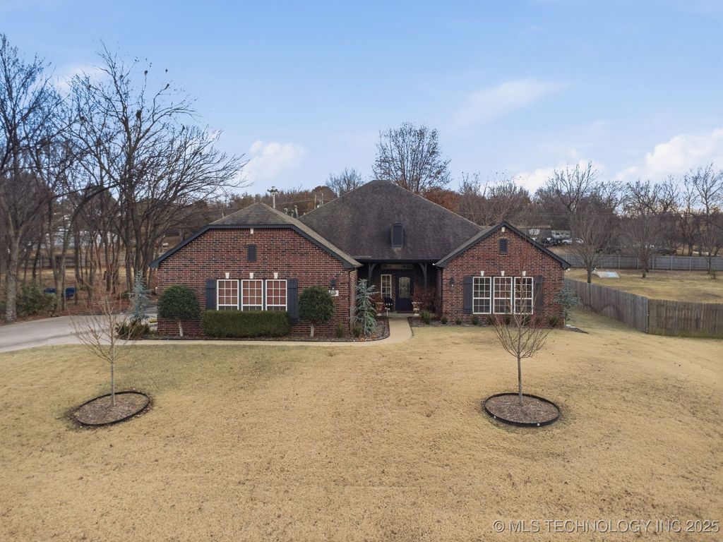 12574 Kathy Lane, Glenpool, OK 74033