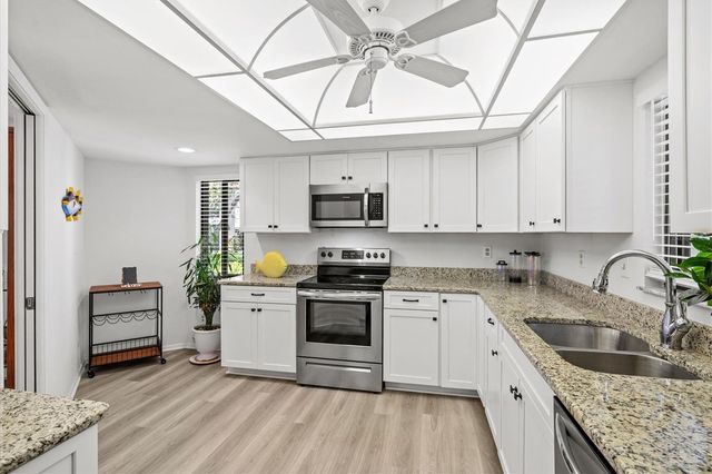792 CAPRI ISLE BLVD 134, Venice, FL 34292