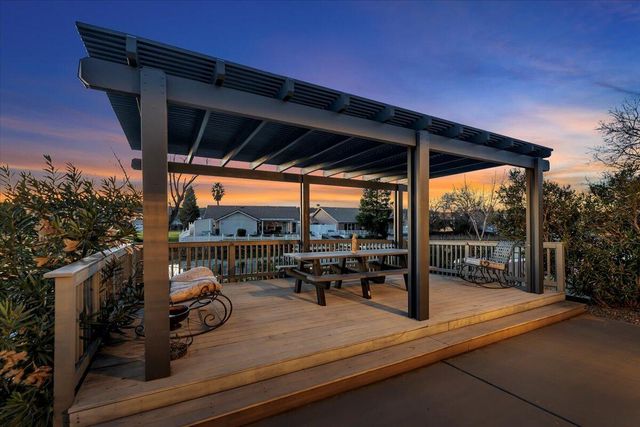 18965 Jib Court, Cottonwood, CA 96022