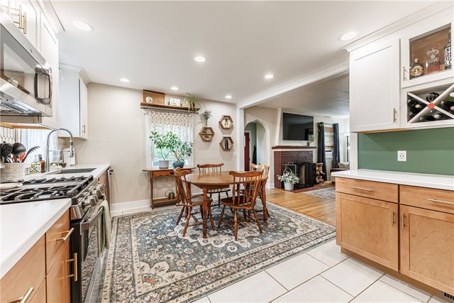 30 Cliffordale Park, Irondequoit, NY 14609