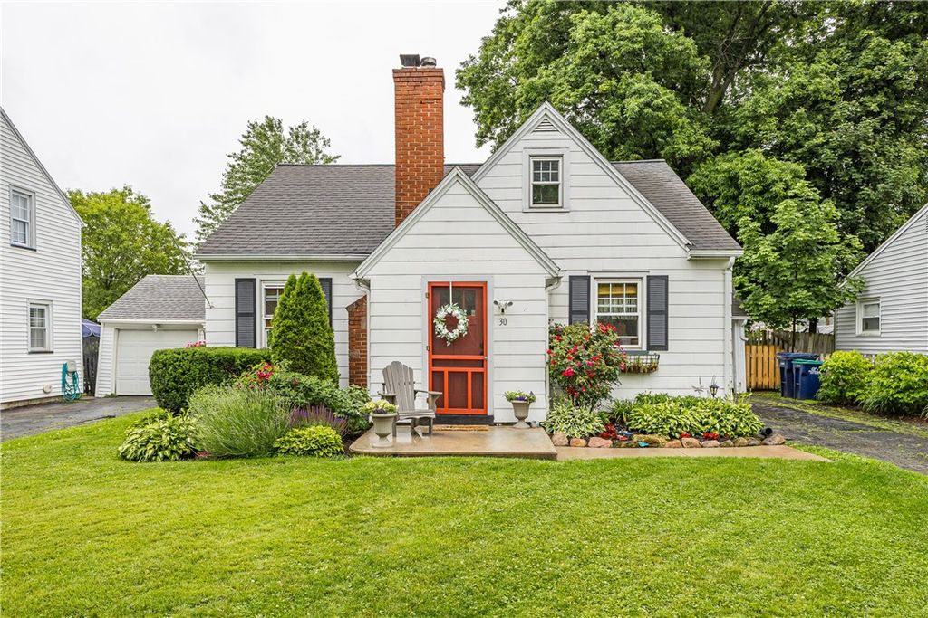 30 Cliffordale Park, Irondequoit, NY 14609