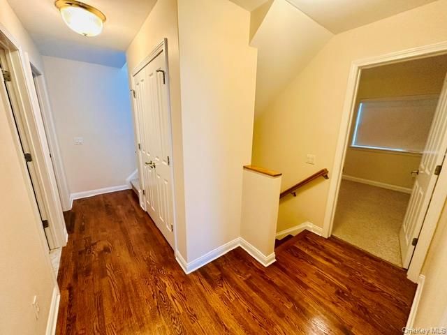 51 Winding Ridge Road, White Plains, NY 10603