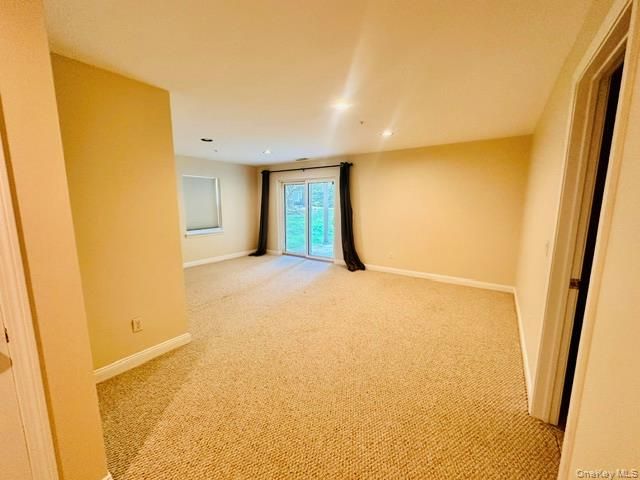 51 Winding Ridge Road, White Plains, NY 10603