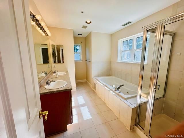 51 Winding Ridge Road, White Plains, NY 10603