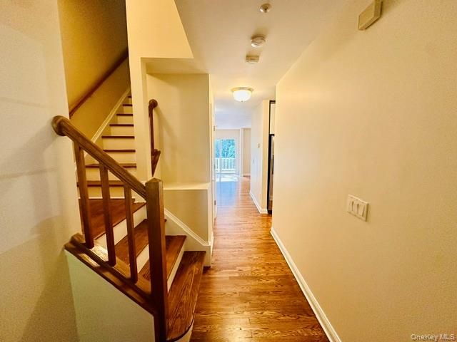 51 Winding Ridge Road, White Plains, NY 10603