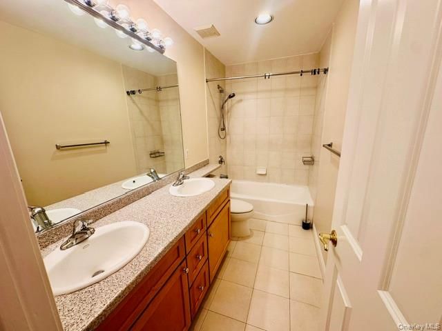 51 Winding Ridge Road, White Plains, NY 10603