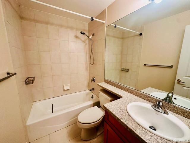 51 Winding Ridge Road, White Plains, NY 10603