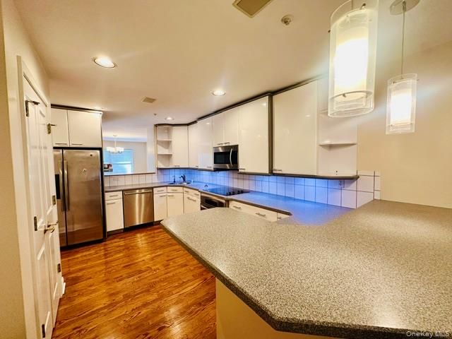 51 Winding Ridge Road, White Plains, NY 10603