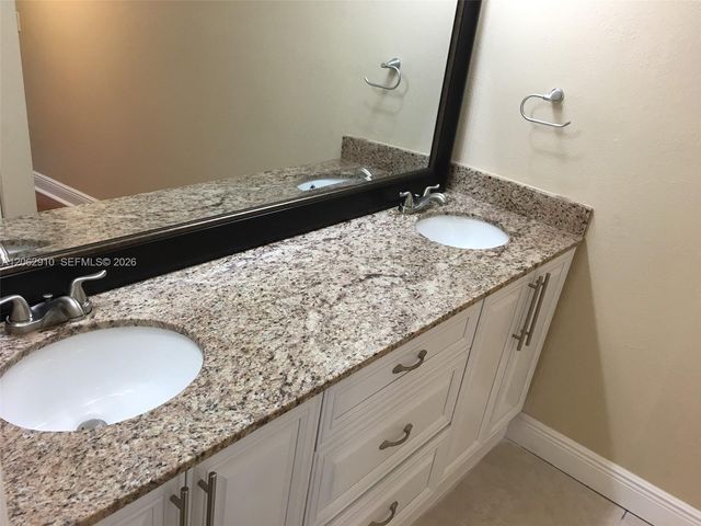 1440 Sheridan Street 5F, Hollywood, FL 33020