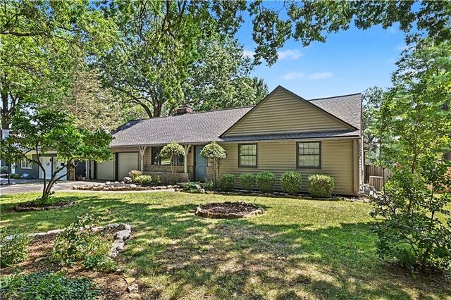 6325 Maple Drive, Mission, KS 66202