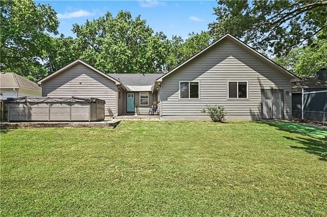 6325 Maple Drive, Mission, KS 66202