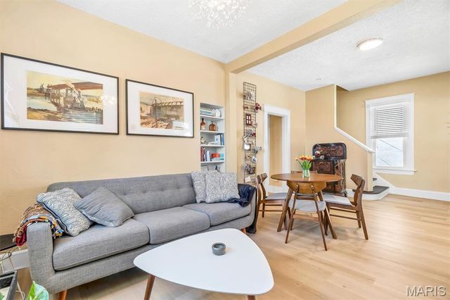 2623 Margarette Avenue, Maplewood, MO 63143