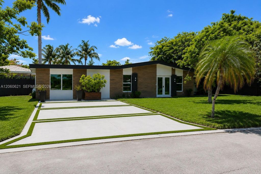 2416 NE 19th Terrace, Wilton Manors, FL 33305