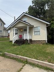 1517 16th Street NE, Canton, OH 44705