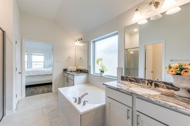 2212 McClendon TRL, Leander, TX 78641