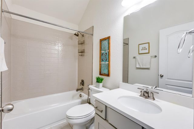 2212 McClendon TRL, Leander, TX 78641