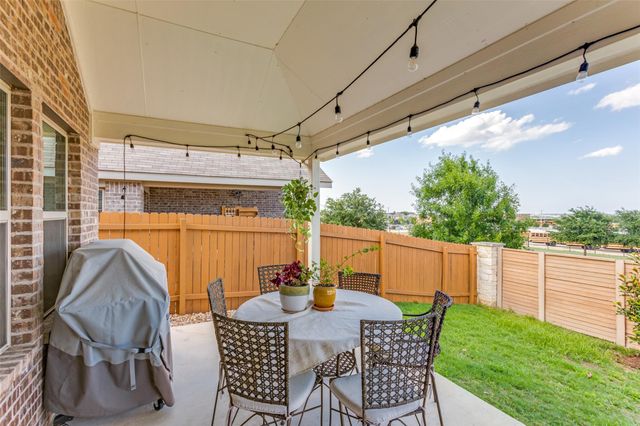 2212 McClendon TRL, Leander, TX 78641
