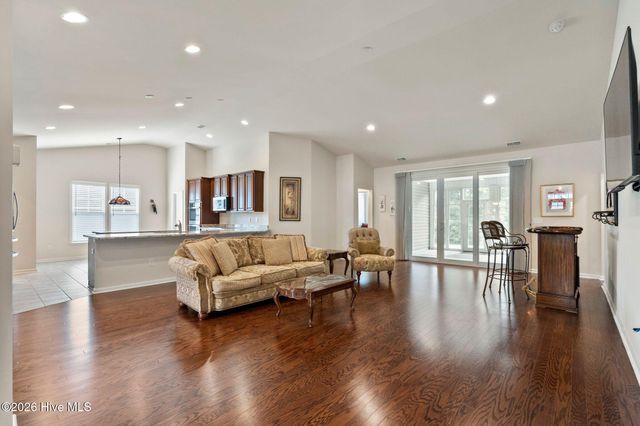 6767 E Lindley Lane SW, Ocean Isle Beach, NC 28469