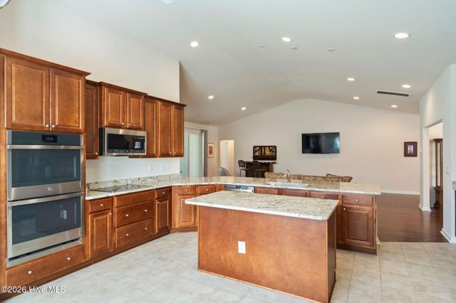 6767 E Lindley Lane SW, Ocean Isle Beach, NC 28469