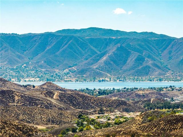 53217 Flutterbye, Lake Elsinore, CA 92532