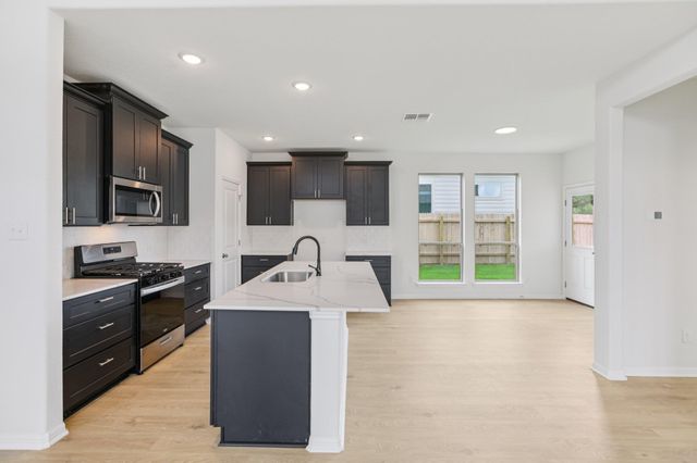 1816 Halas ST, Manchaca, TX 78652