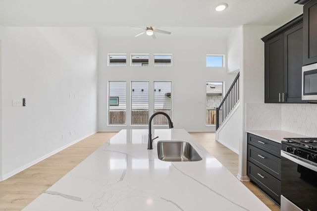 1816 Halas ST, Manchaca, TX 78652