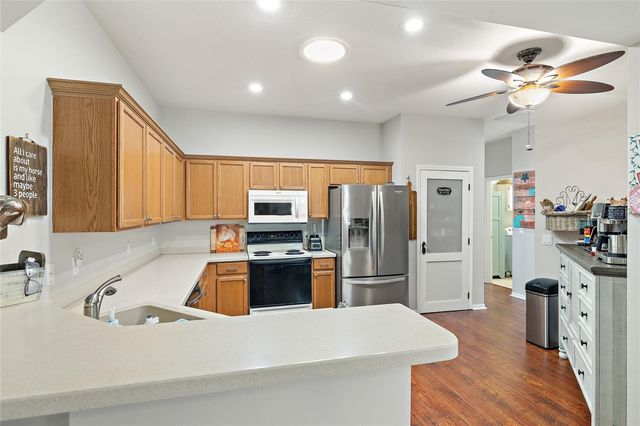 7247 CLEOPATRA DRIVE, Land O Lakes, FL 34637