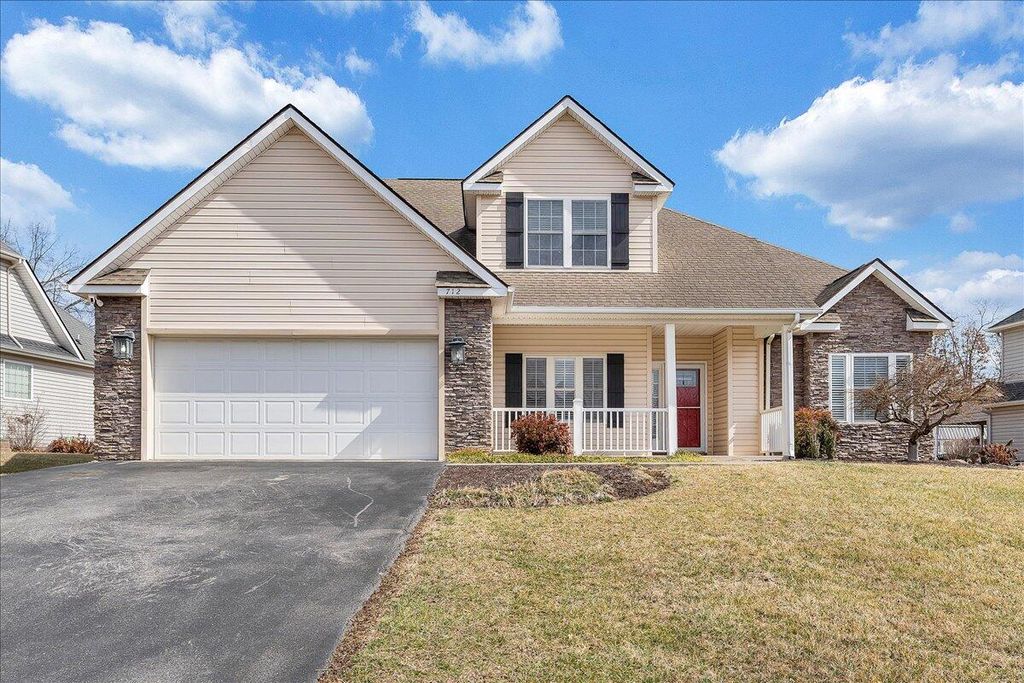 712 Doyle ST, Salem, VA 24153