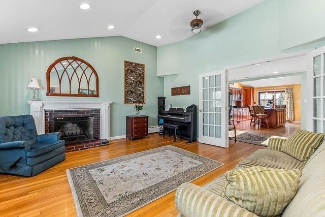 829 Gay Street, Westwood, MA 02090