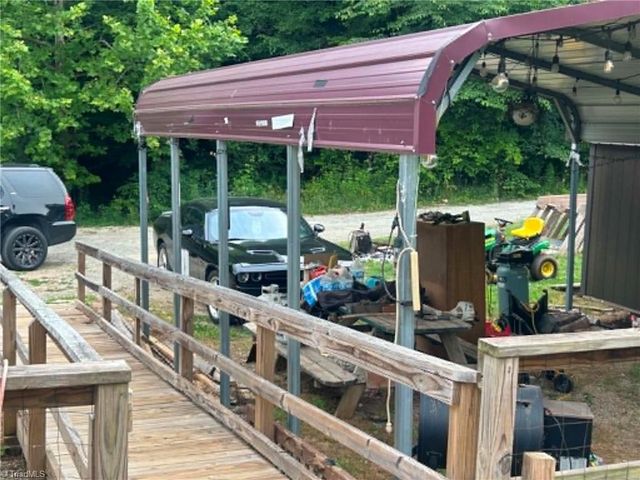 1085 Oak Forest Road, Tobaccoville, NC 27050